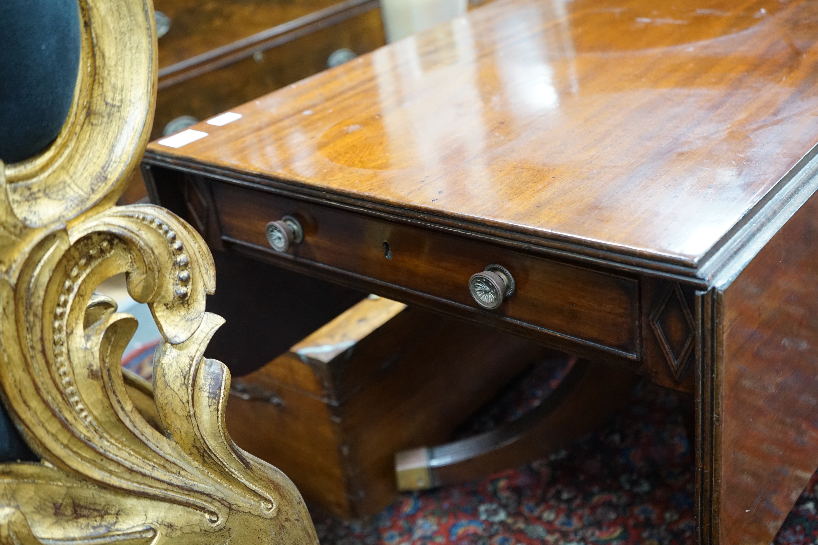 A Regency mahogany Pembroke table, width 122cm, depth 64cm, height 73cm